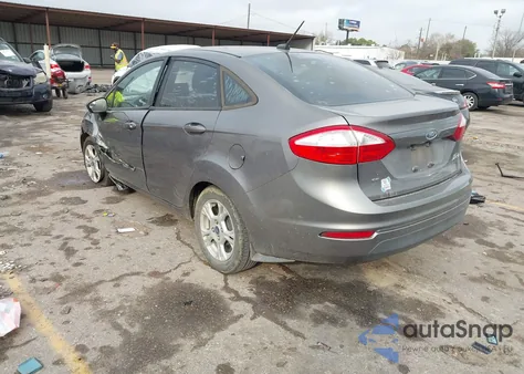 2014 Ford Fiesta Se z USA, uszkodzony, nr VIN 3FADP4BJ5EM211828
